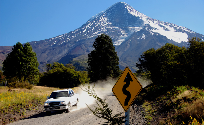 The permanent shape of the Lanín Volcano