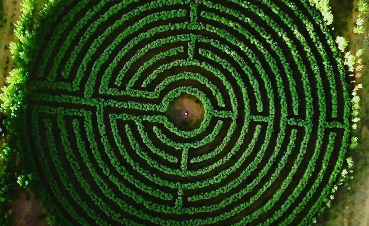 Carmona Labyrinths