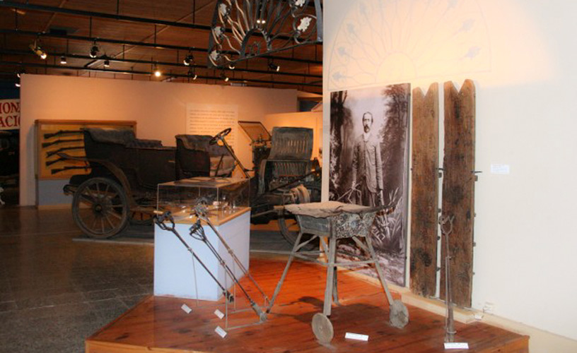 Los objetos exhibidos y su historia atrapan al visitante