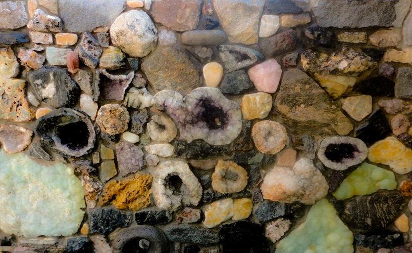 Which are delightful to observe