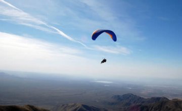 Paragliding over Mendoza 