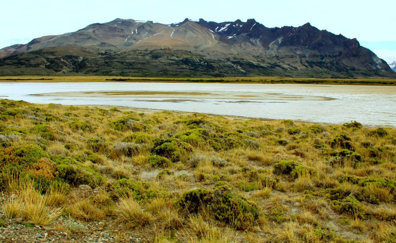 Lagunas y Cerro del Mie - Foto: Myrna Emrich