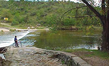 Cycling around Cosquín Beaches