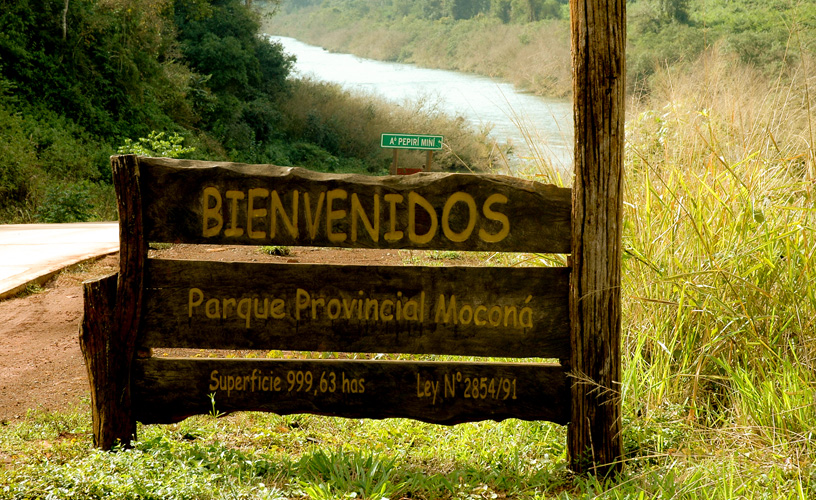 La ruta corre paralelo al río Uruguay