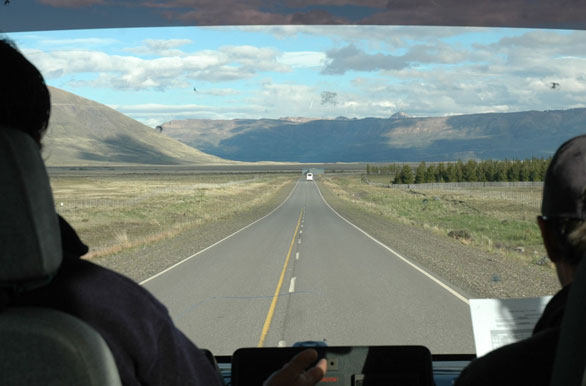 Conduciendo a Perito Moreno