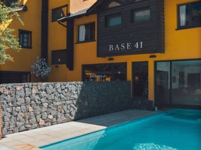 Hotel Base 41