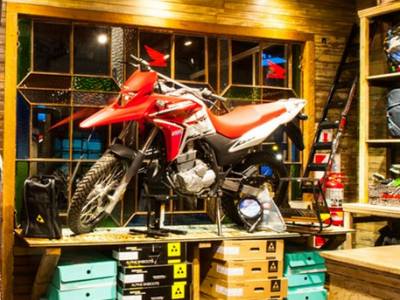 Corner - Equipamiento deportivo Accessories and  spare parts for motorcycles  in  Villa La Angostura