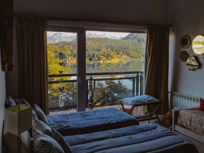 Albanta Casa con costa de Lago en Bariloche