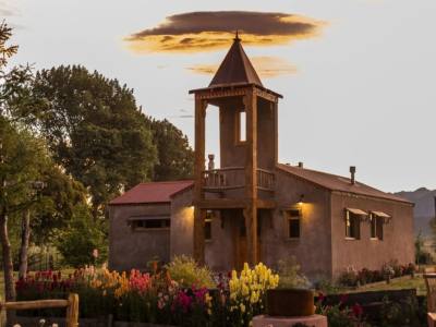 La Floral Lodge