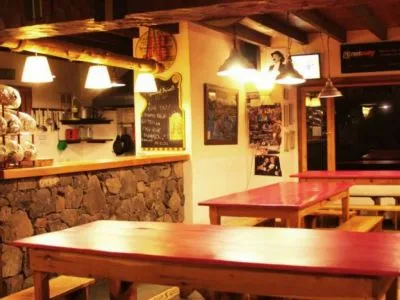 Albergues/Hostels Hostel La Angostura