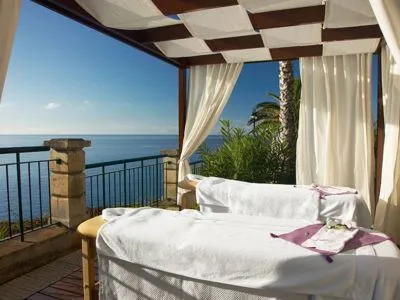 Hoteles 4 estrellas Faro Punta Delgada