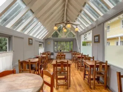 3-star Hostelries Hostería Las Acacias