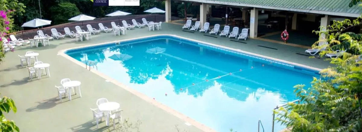 Hoteles 4 estrellas Raíces Esturión Hotel & Lodge