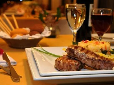 Hoteles 4 estrellas Orquideas Hotel & Cabañas