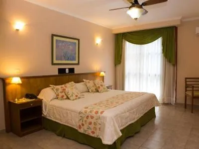 Hoteles 4 estrellas Orquideas Hotel & Cabañas