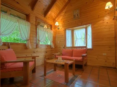 Nguillatún  Cabañas 2 estrellas  en  Villa La Angostura