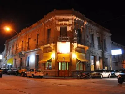 Jardín Hoteles 3 estrellas  en  Gualeguay