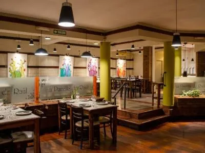 Steak Houses La Parrilla de Raúl