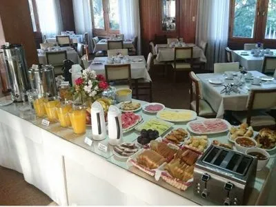 3-star Hotels Hotel Edelweiss