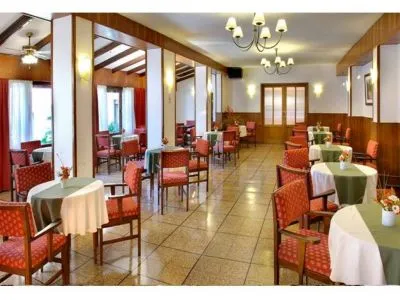 3-star Hotels Hotel Edelweiss