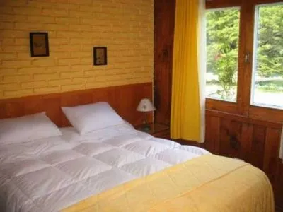 Lodging at Lake Huechulafquen Hostería Paimún