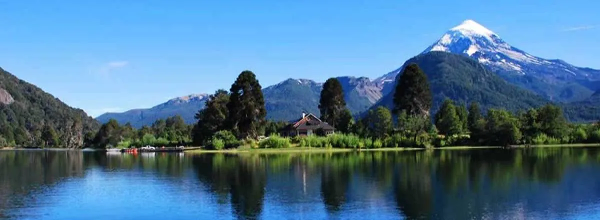 Lodging at Lake Huechulafquen Hostería Paimún