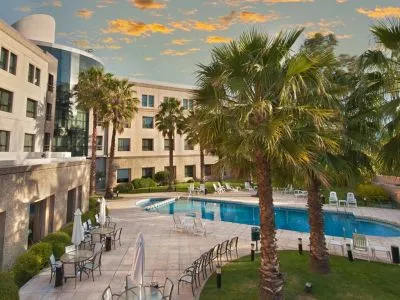 5-star Hotels Holiday Inn