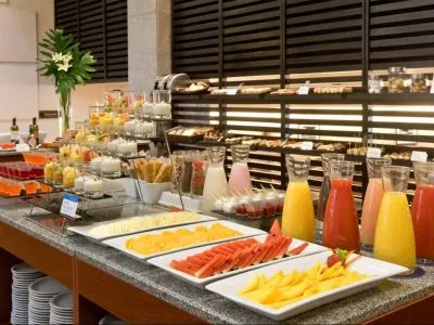 Hoteles 4 estrellas NH Panorama