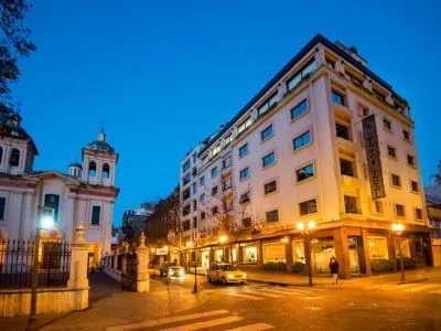 Windsor Hotel & Tower