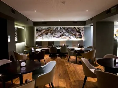 Hoteles 4 estrellas Windsor Hotel & Tower