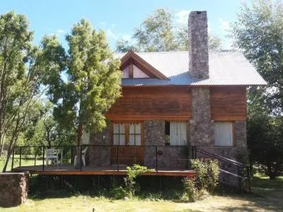 Las Bandurrias cabins 2-star Cabins  in  Junín de los Andes