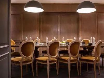 4-star Hotels Carsson