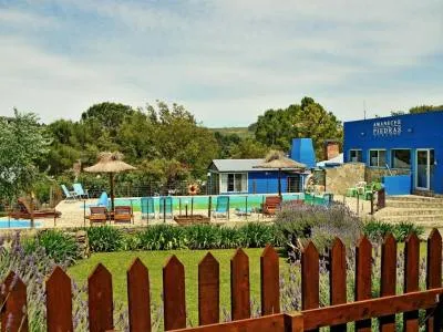 Amanecer en las Piedras 3-star Cabins  in  Tandil