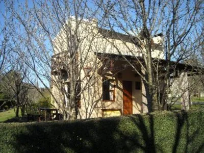 Los Cerezos Cabañas 1 estrella  en  Tandil