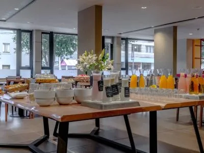 Hoteles 4 estrellas NH Edelweiss Hotel