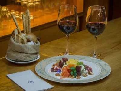 Hoteles 4 estrellas NH Edelweiss Hotel