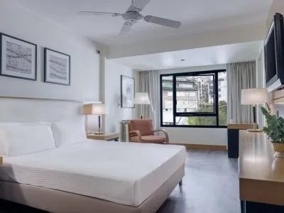 Hoteles 4 estrellas NH Edelweiss Hotel