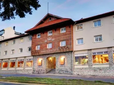 Hotel Tres Reyes 4-star Hotels  in  Bariloche