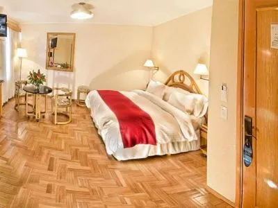 Hoteles 4 estrellas Cristal