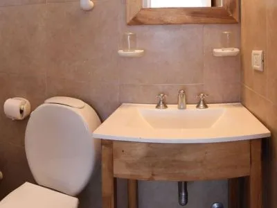 Hostelries Sirena Inn