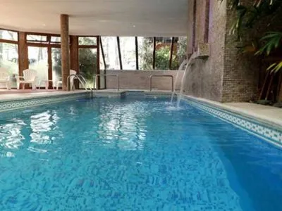 Apart Hoteles 4 estrellas Refugio del Bosque