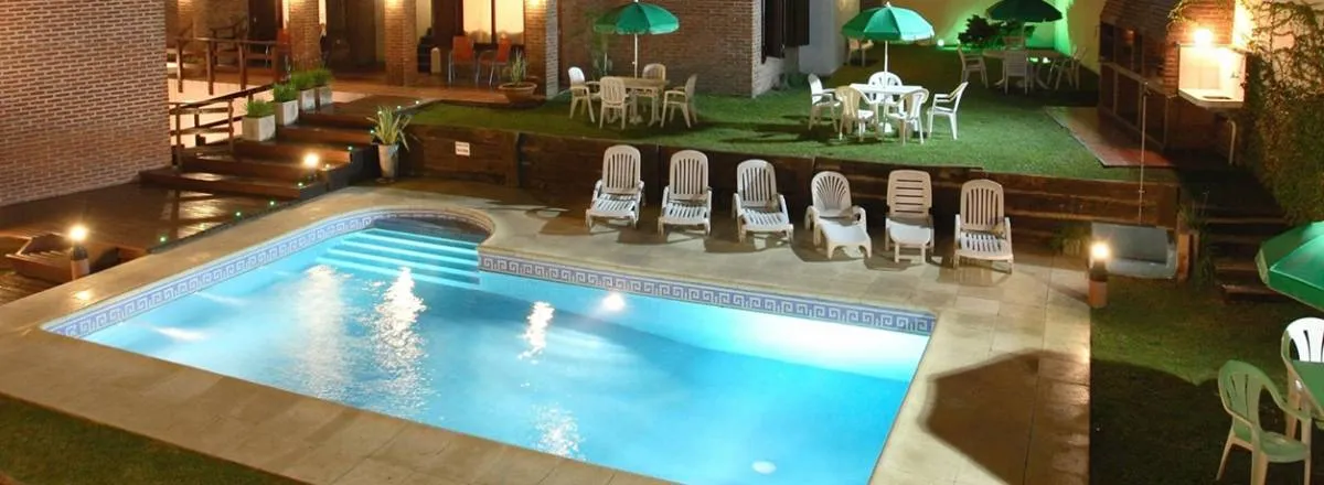 4-star Apart Hotels De La Plaza Hotel and Apart