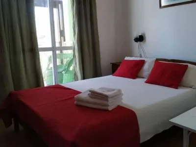 Hoteles 2 estrellas Medamar Playa