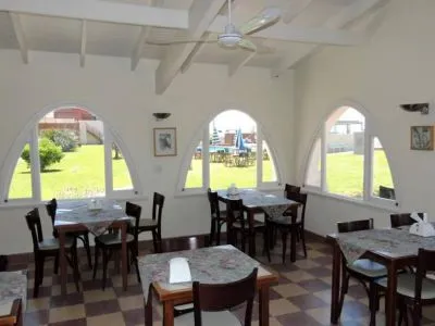 Hoteles 4 estrellas Tejas Rojas