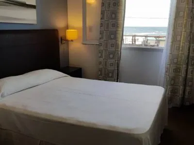 Hoteles 4 estrellas Tejas Rojas