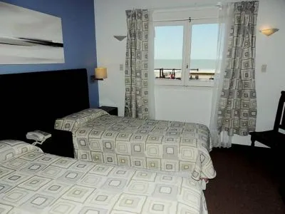 Hoteles 4 estrellas Tejas Rojas