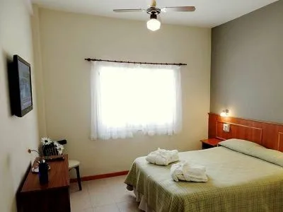 Hoteles 4 estrellas Tejas Rojas