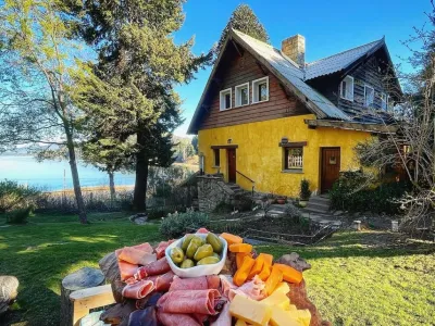 Hosterías 3 estrellas Los Juncos Patagonian Lake House