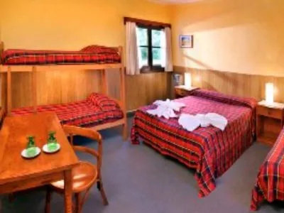 Hostelries El Mirador Inn and Cabins