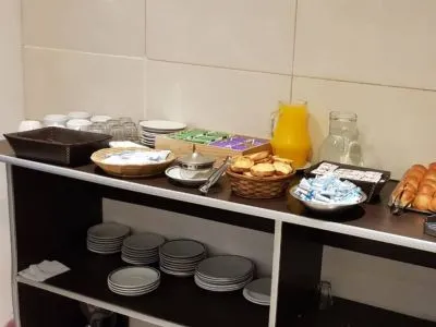 Hoteles 2 estrellas Astro